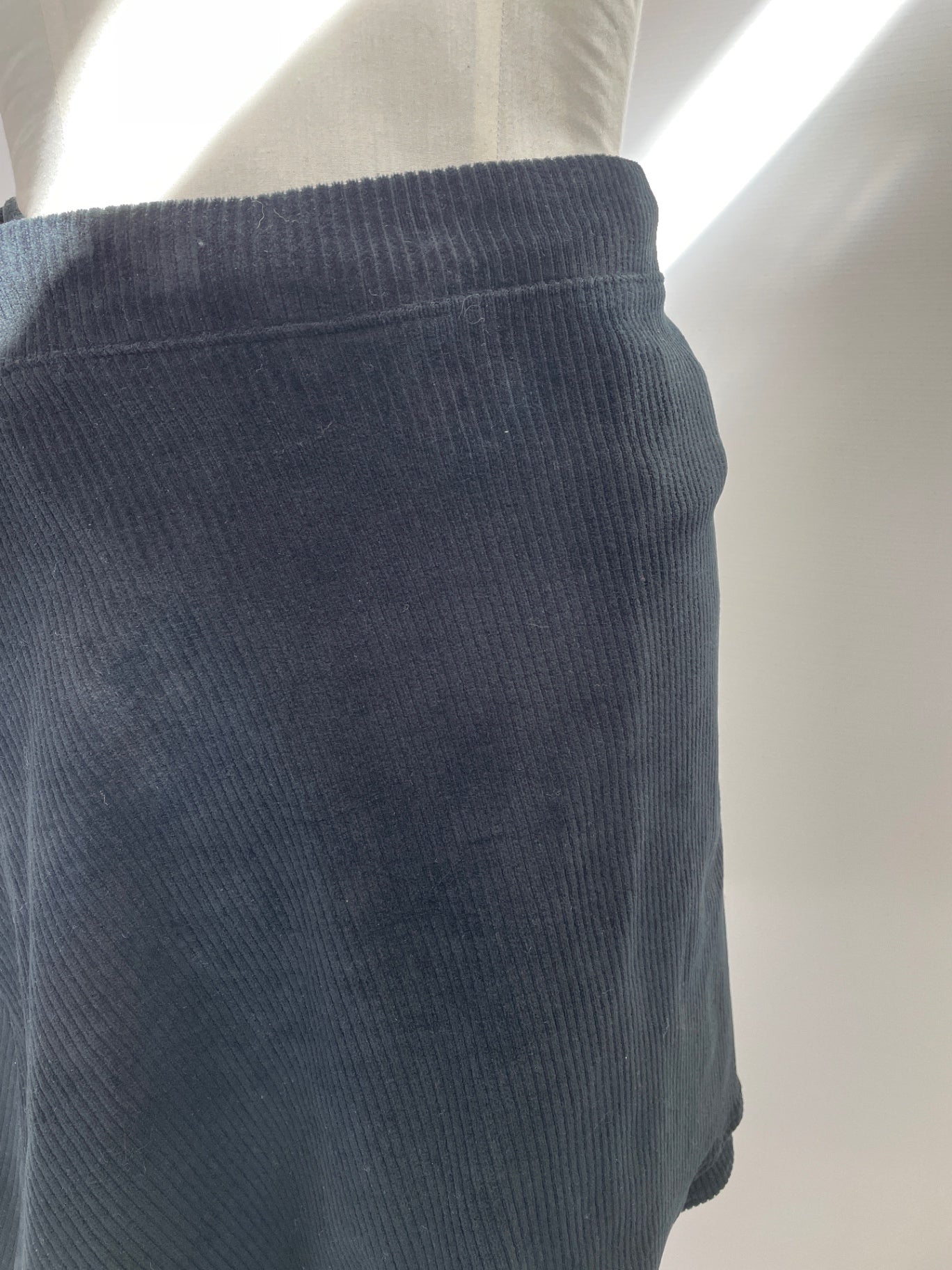 Mini-Wickelrock "Wanda" | Velvet-Cord |Farbe Schwarz|Größe: 5XL|Second Love