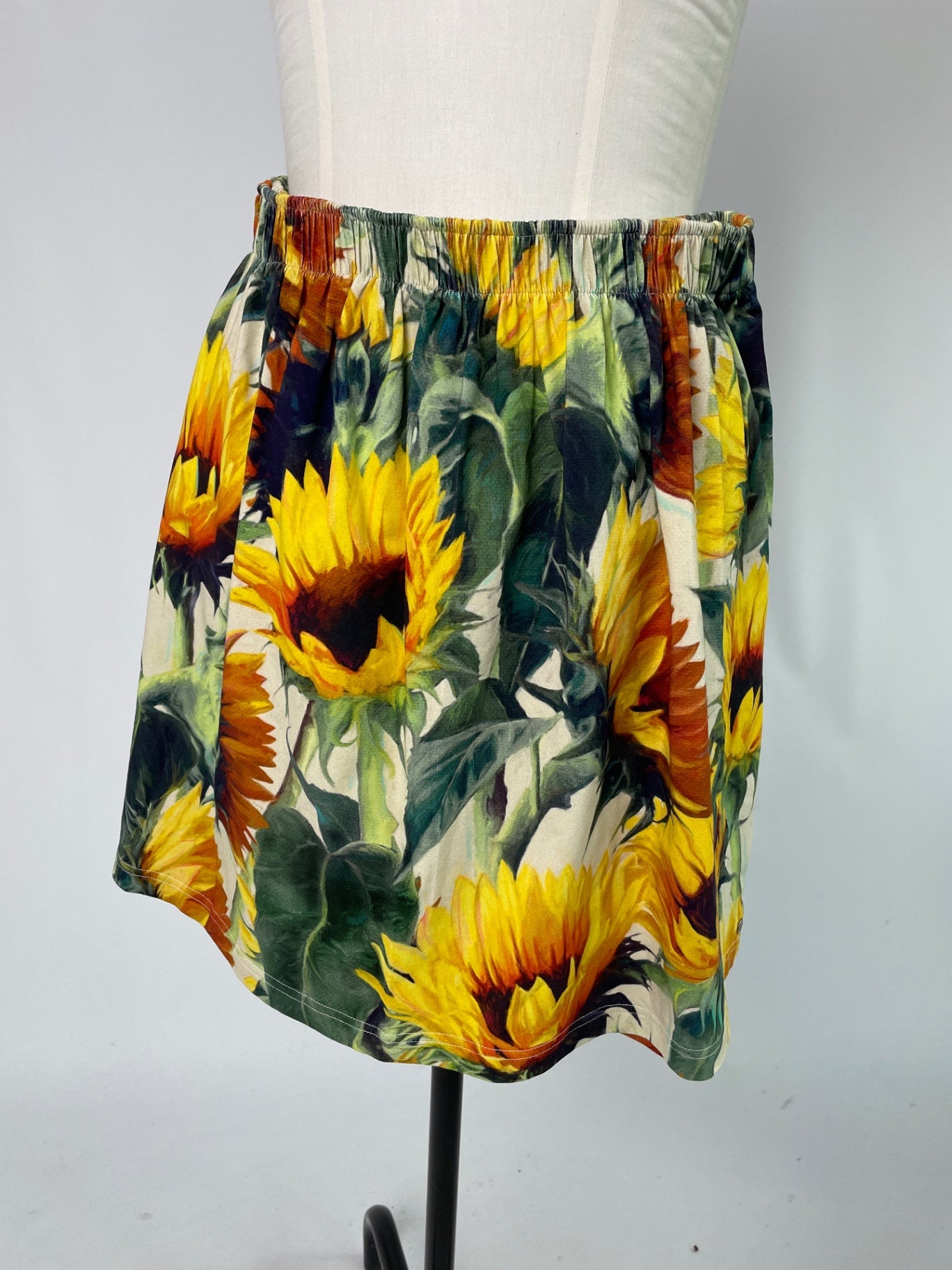 Rieke | Knielanger Rock | Sonnenblume | Größe XL-15cm | Second Love