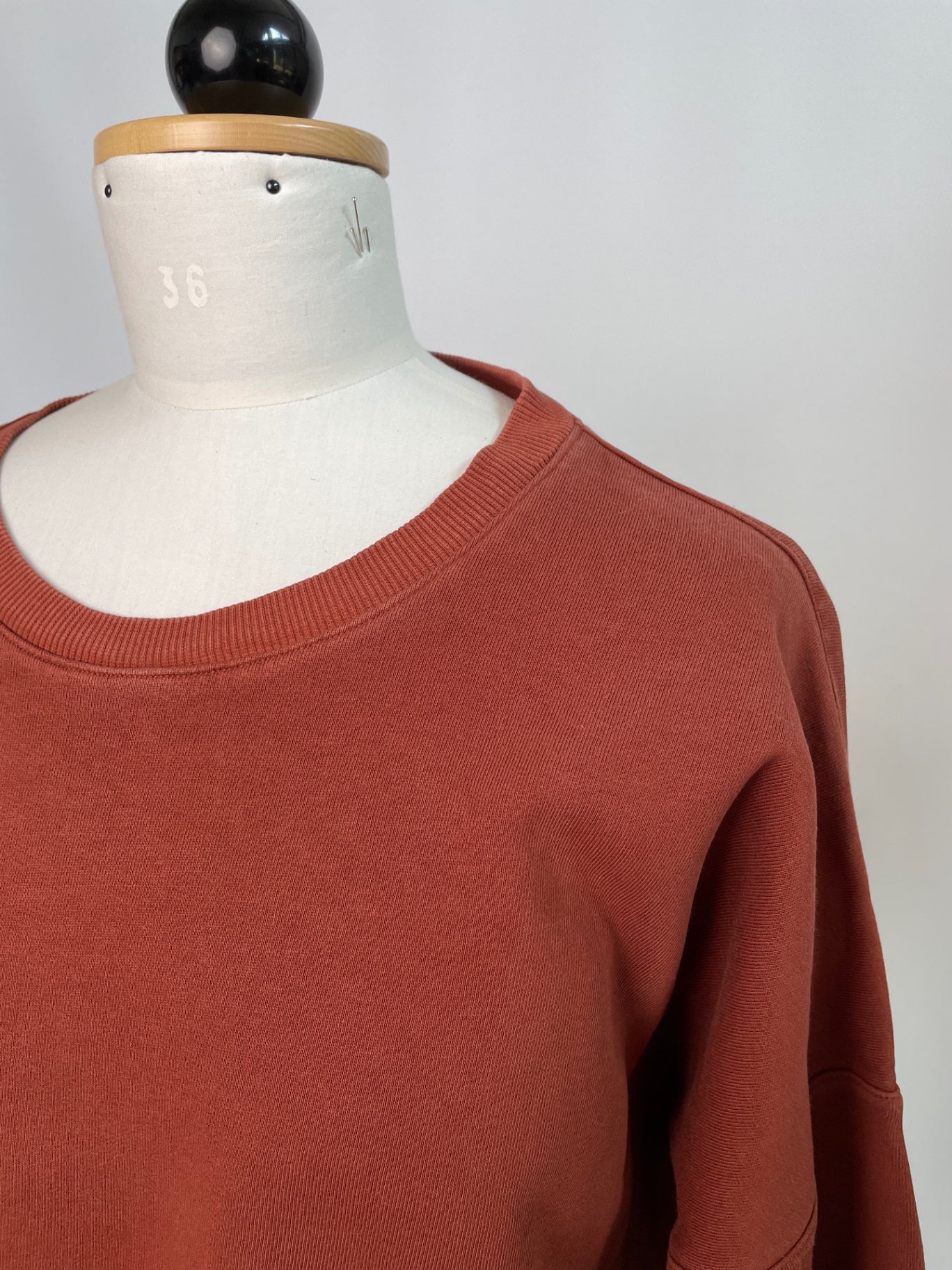 Sophie | Oversized Sweater | Baumwollsweat rostrot | Größe M | Second Love