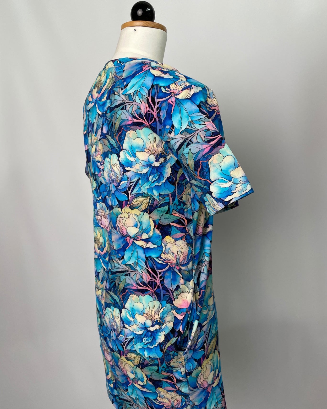 Tilda | T-Shirt Kleid | Pfingstrosen | Größe XS mit Taschen | Second Love