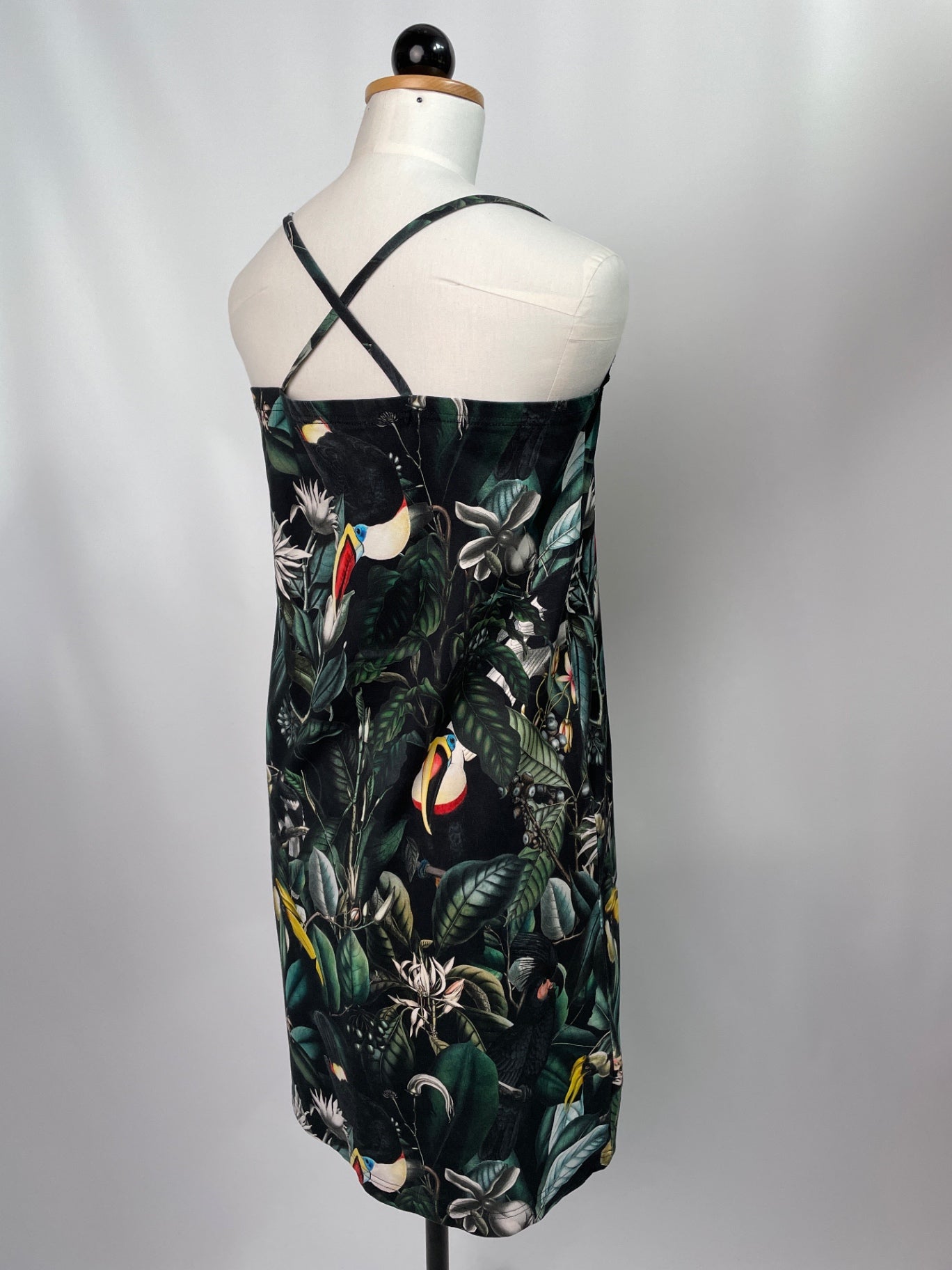 Talia | Trägerkleid mit Spitze | Tukane | Größe M | Second Love