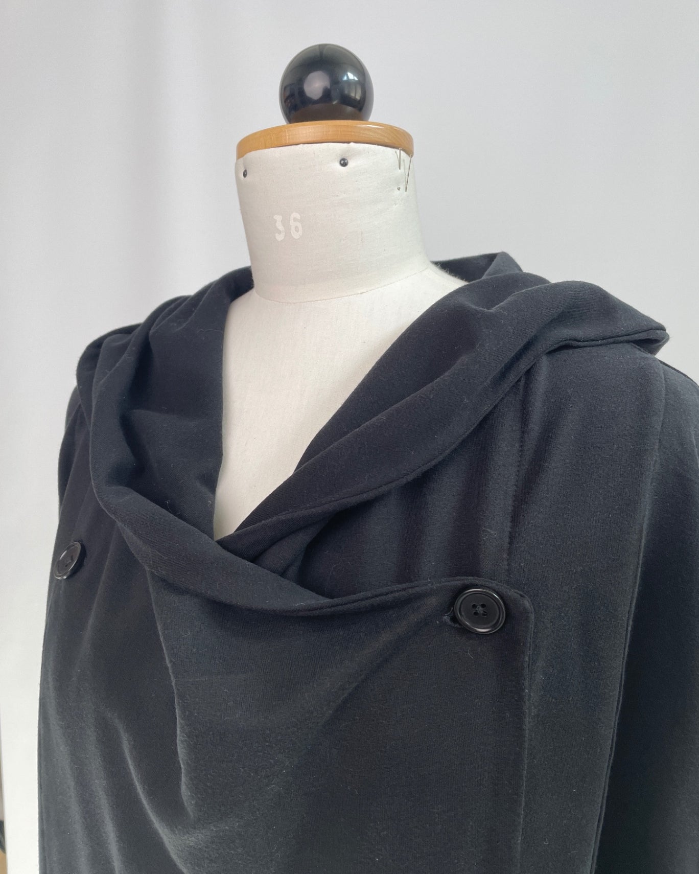 Wickelmantel | Tencelsweat schwarz | Größe M | Second Love