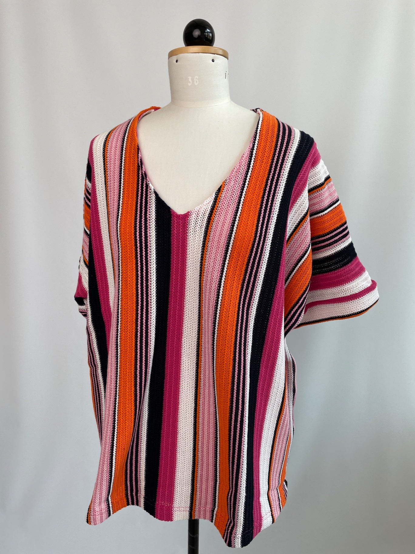 Ophelia Oberteil mit V-Ausschnitt Sommerstrick Größe XL | Second Love