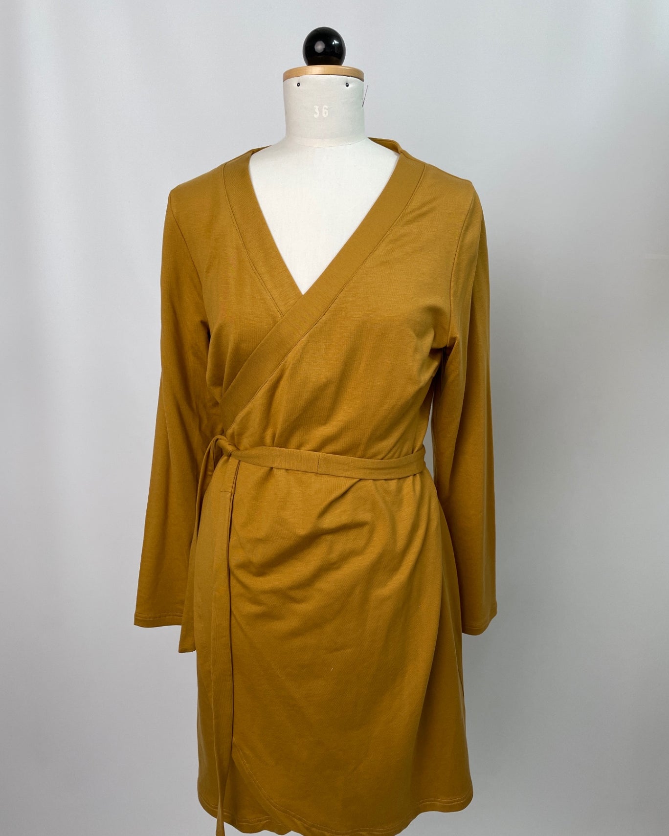 Wilma | langärmliges Wickelkleid | Tencelsweat senfgelb | Größe S | Second Love