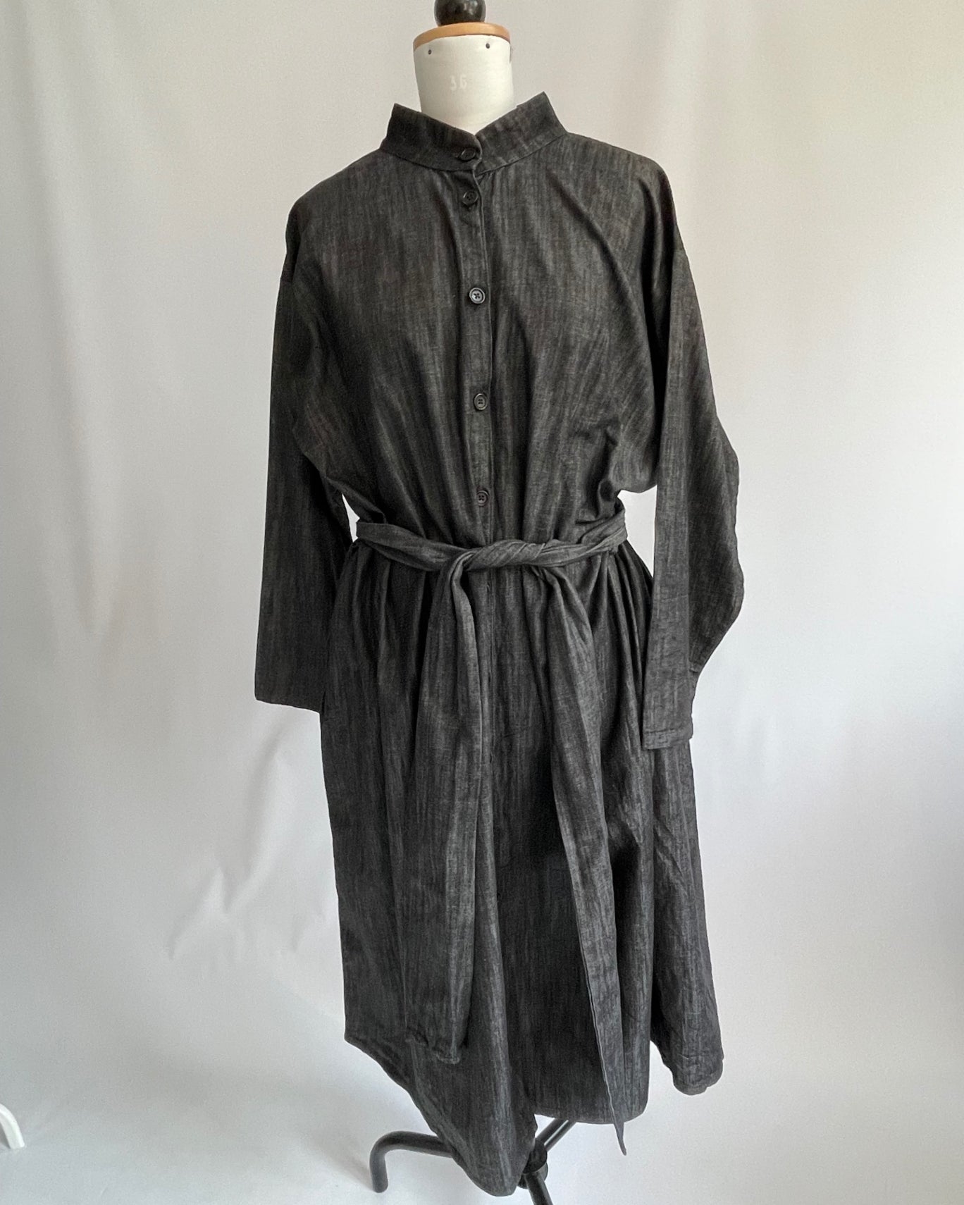 Brianna | Langärmliges Blusenkleid | Größe: 4XL | Farbe: Schwarz Raw Jeans | mit Taschen | Second Love