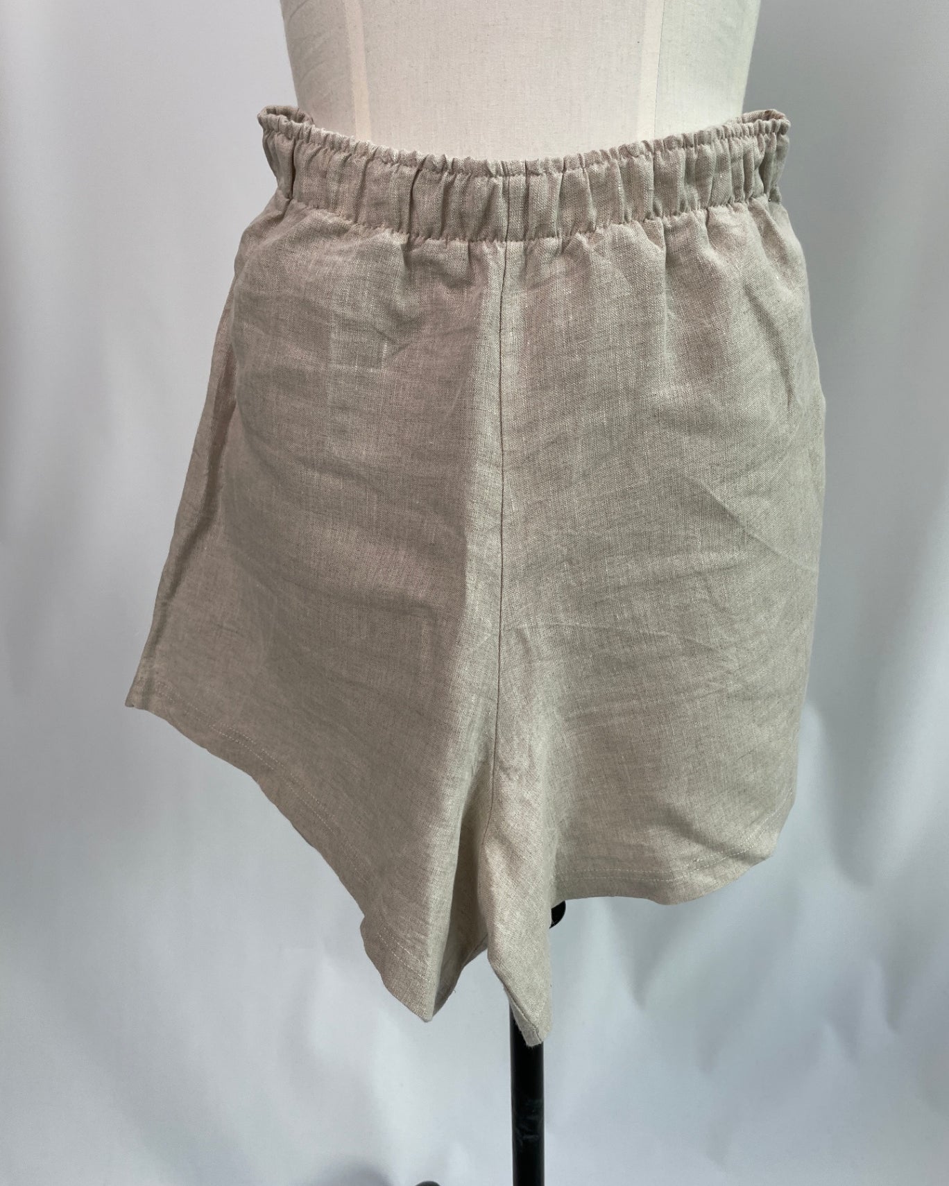 Kira | Kurze Hose | Leinen gewebt natur | Größe S | Second Love