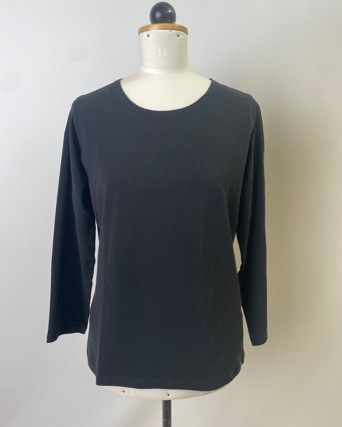 Bina | langärmliges enganliegendes Basicshirt | Jersey schwarz | Größe M | Second Love