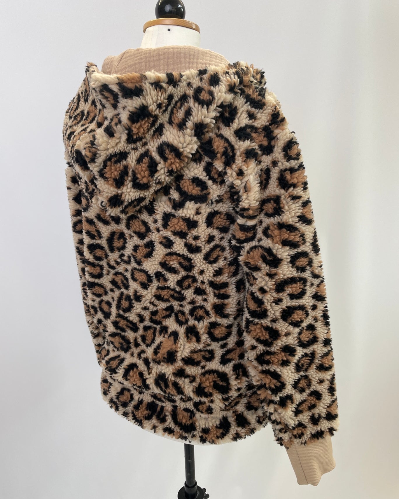 Karl | Kapuzenjacke mit Taschen | Muster Plüsch Leobertchen | Größe XXS | Sonderbestellung s. Beschr. | Second Love