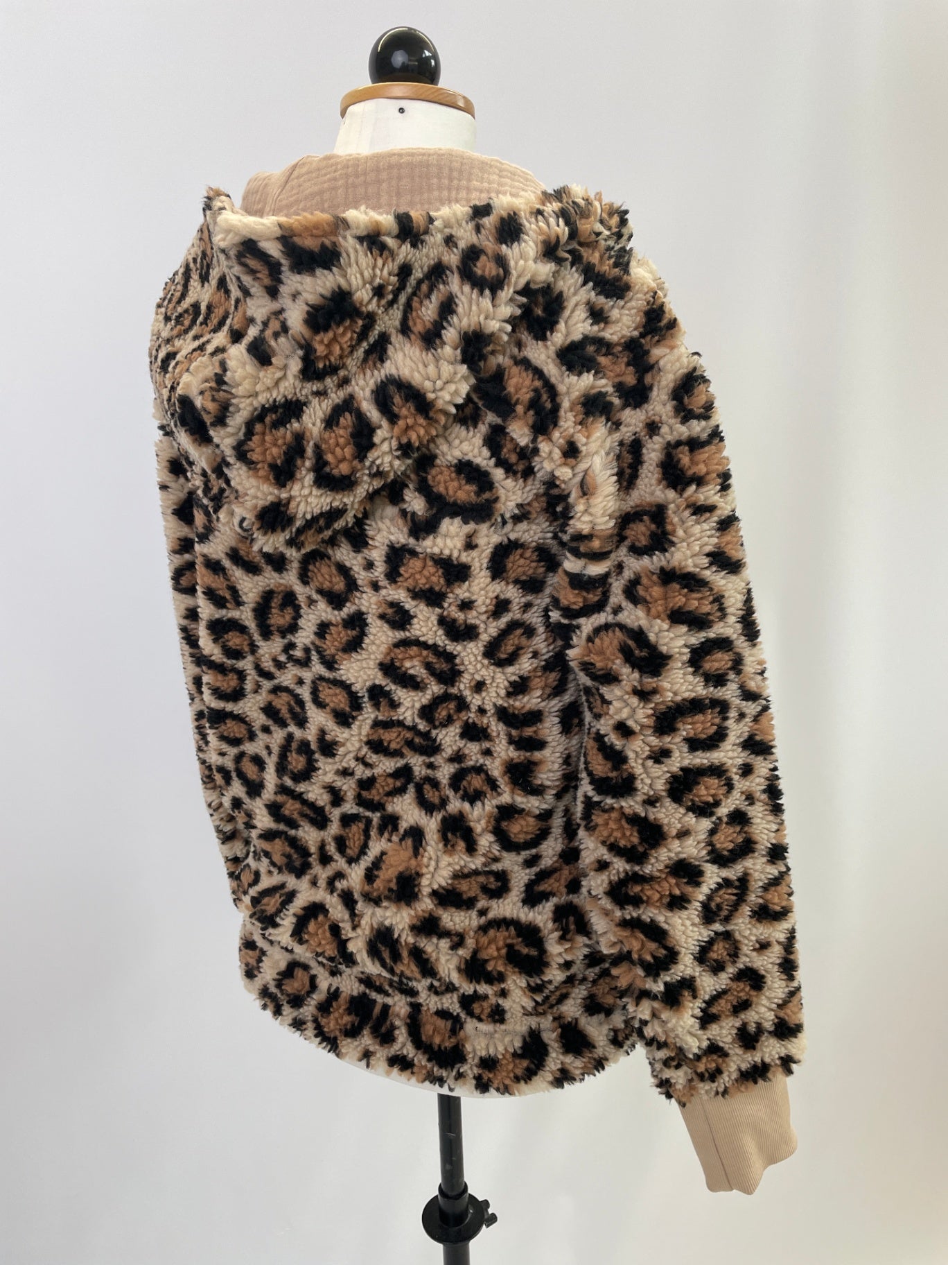 Karl | Kapuzenjacke mit Taschen | Muster Plüsch Leobertchen | Größe XXS | Sonderbestellung s. Beschr. | Second Love