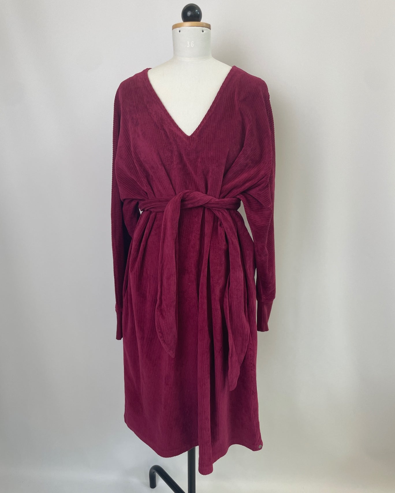 Kimonokleid langarm Kumi mit Taschen | Velvetcord Fuchsia | Größe 3XL+10cm | Second Love