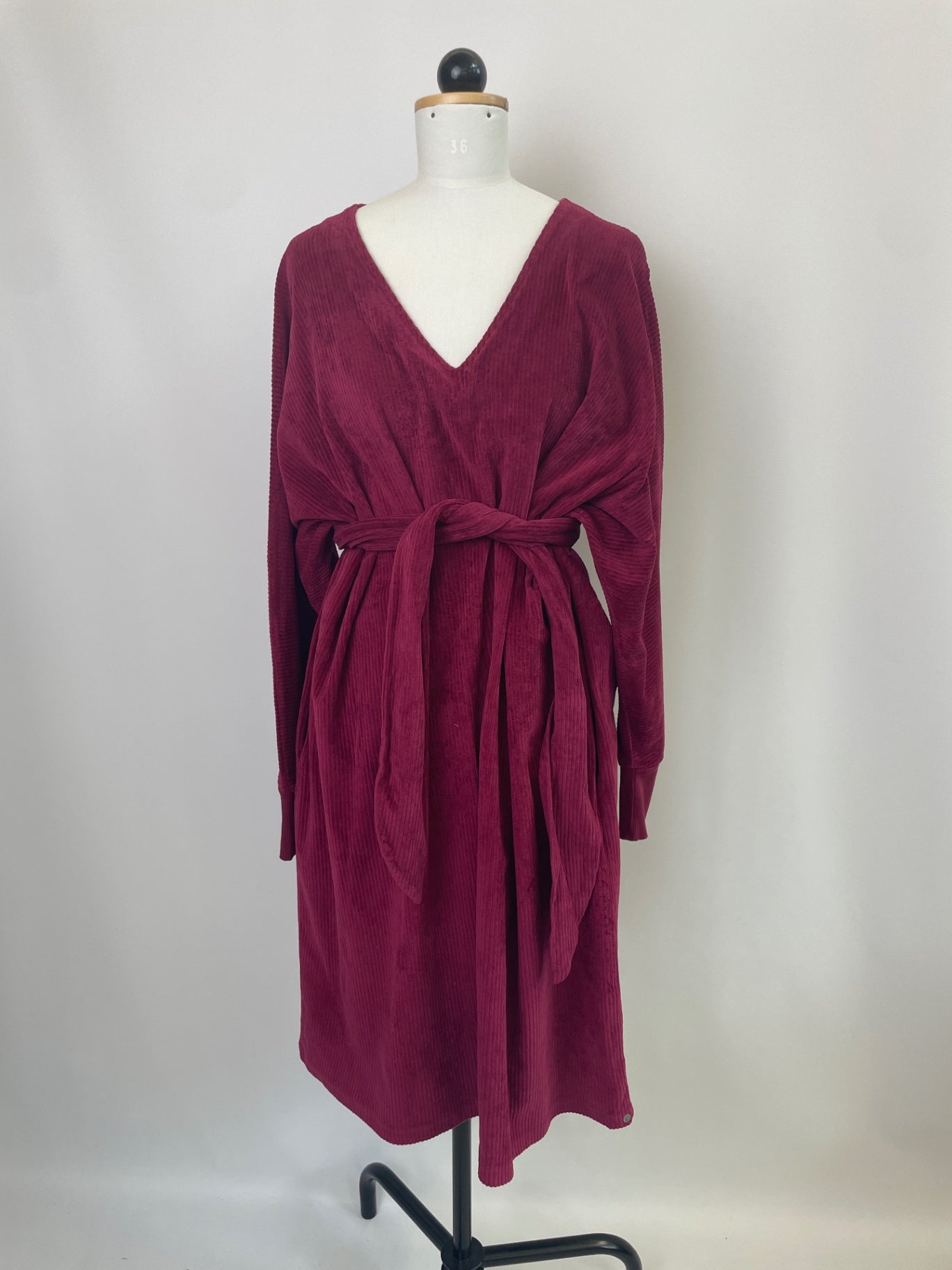 Kimonokleid langarm Kumi mit Taschen | Velvetcord Fuchsia | Größe 3XL+10cm | Second Love