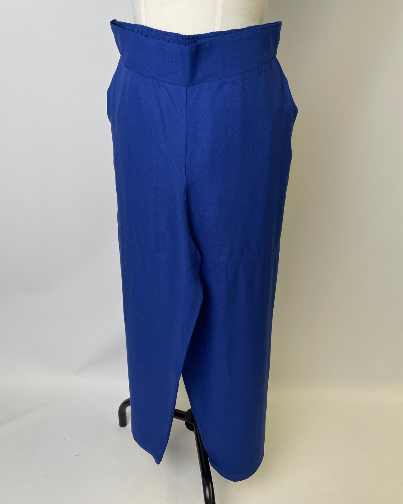 Romeo | Hose mit weitem Bein | EcoVeroCrepe royalblau Größe XXL | Second Love