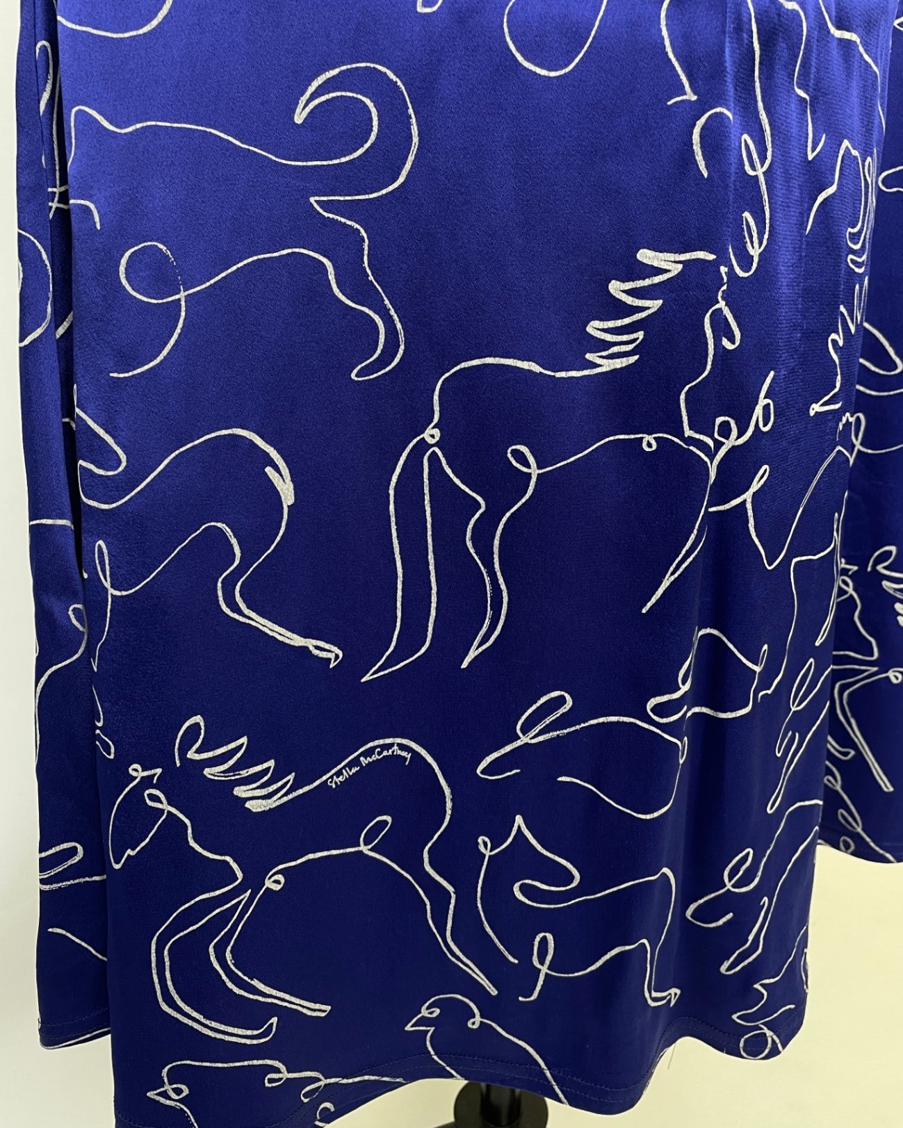 Romy | Rock | Designer Deadstock Animals blau | Größe XL +10cm | Second Love