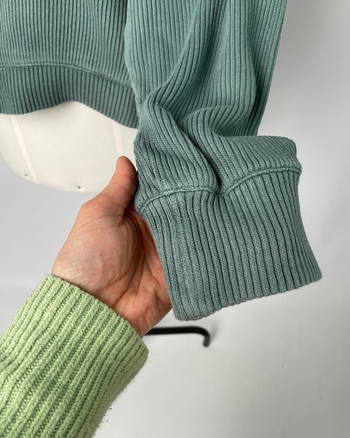 Sophie | Sweater | Bio Baumwoll-Strick salbei | Größe XXS | Second Love