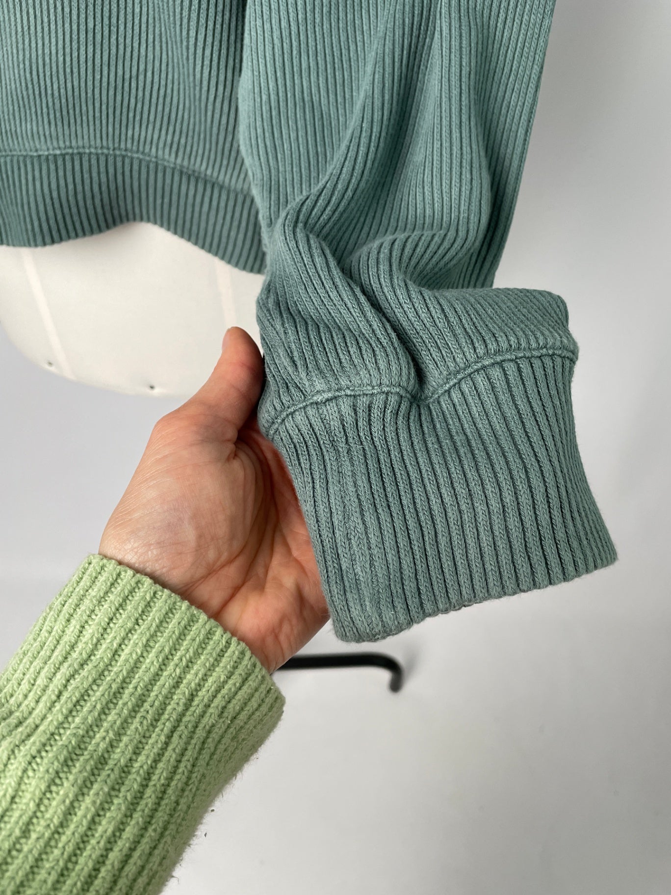 Sophie | Sweater | Bio Baumwoll-Strick salbei | Größe XXS | Second Love