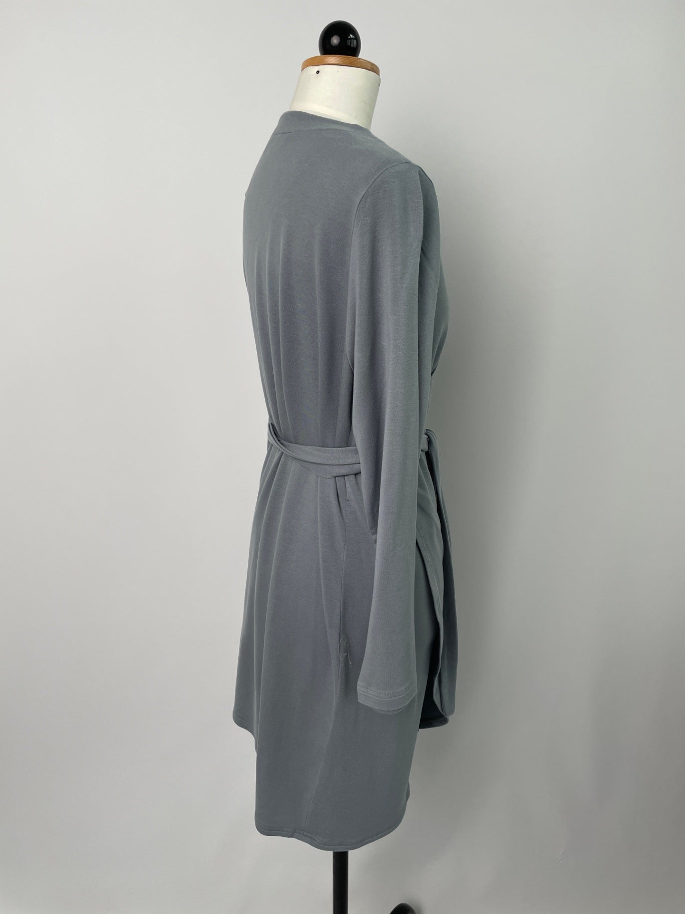 Wilma | Langärmliges Mini-Wickelkleid | Tencelsweat hellblau | Größe XXXL | Second Love