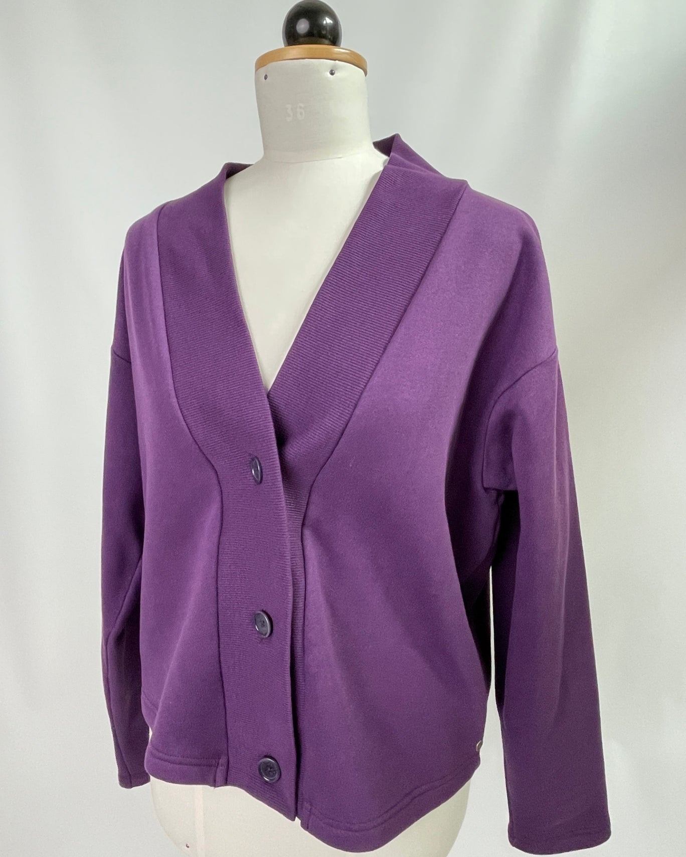 Janne | Kurze Jacke mit Knöpfen | Sweat lila | Größe S | Second Love