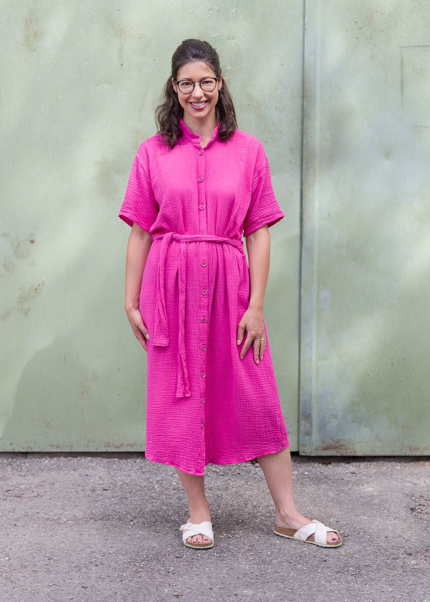 Mel trägt auf dem Foto 'Briana' Größe S, Musselin pink