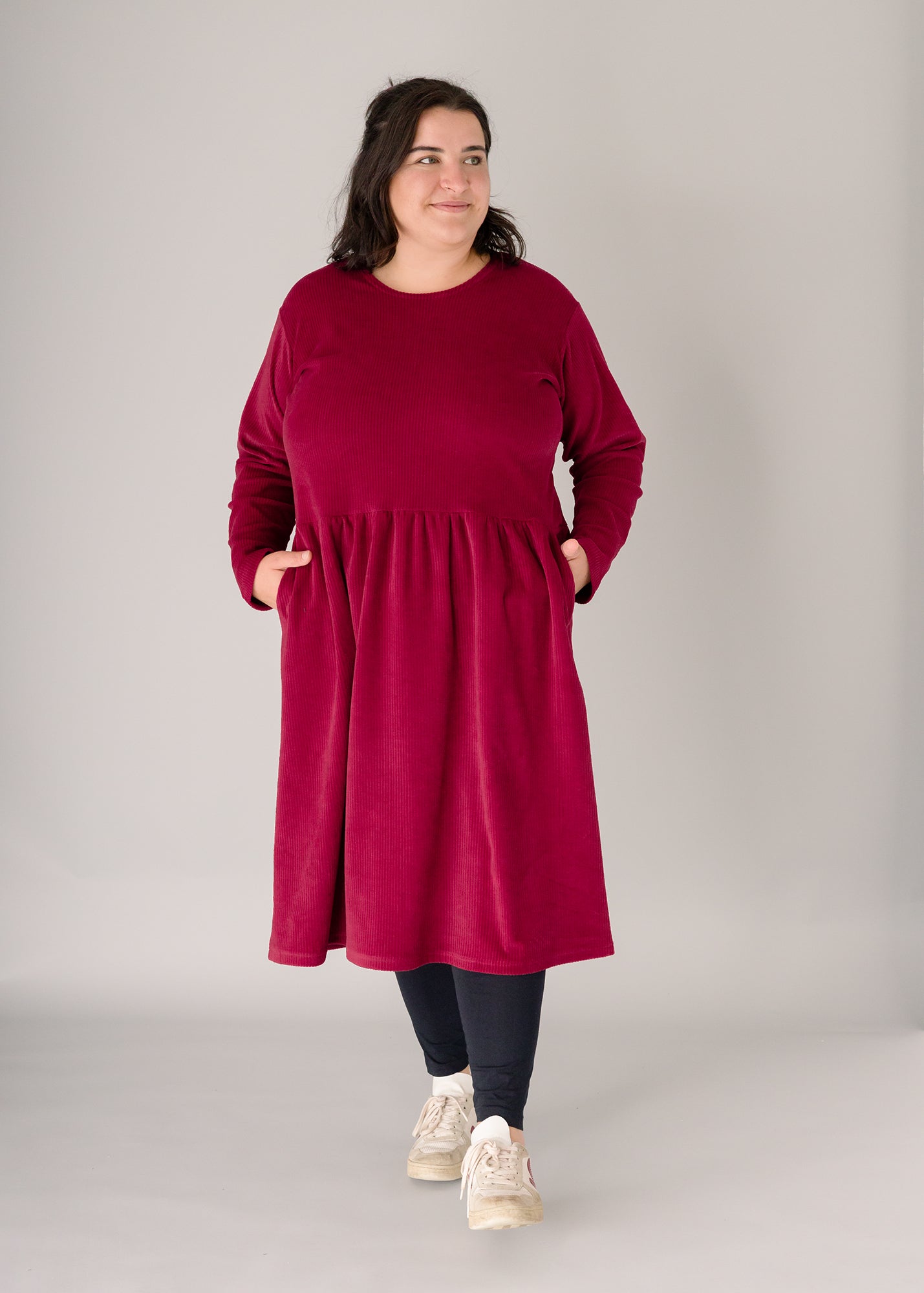 Flores trägt auf dem Foto 'Belinda', tiefe Taille Größe XXL, Velvet-Cord fuchsia