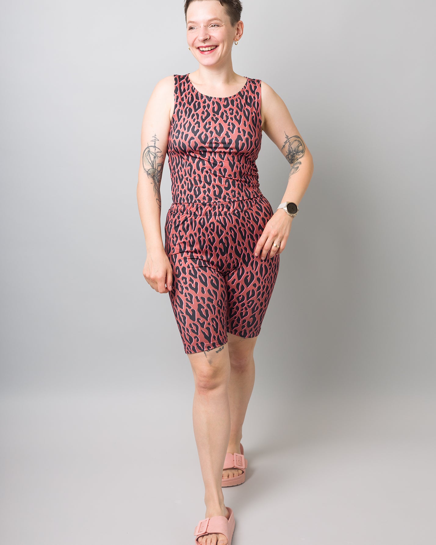 Melly trägt auf dem Foto Größe S, Funktionsstoff