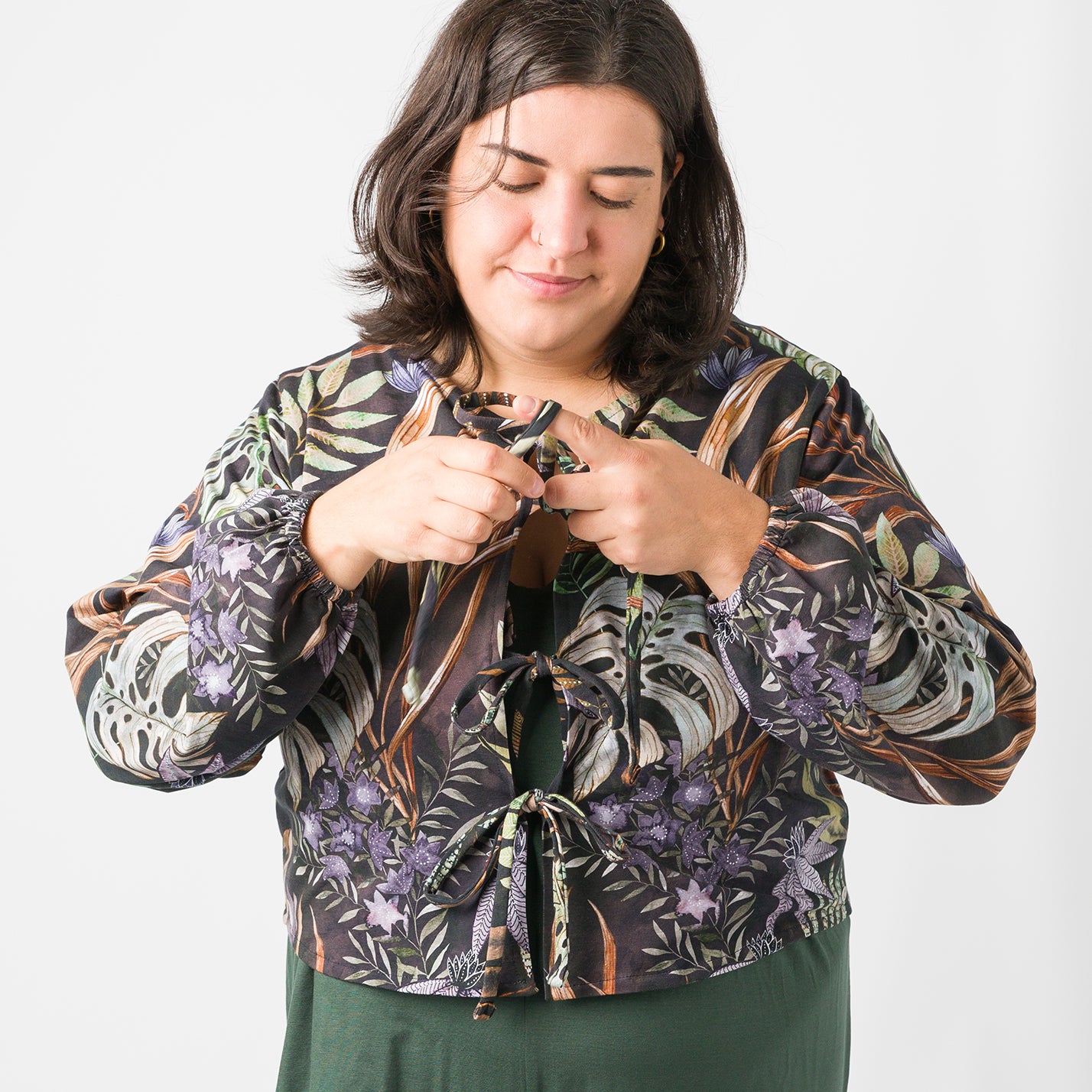 Flores trägt auf dem Foto 'Bella' Größe XL, Muster elastisch 'Plantlover'