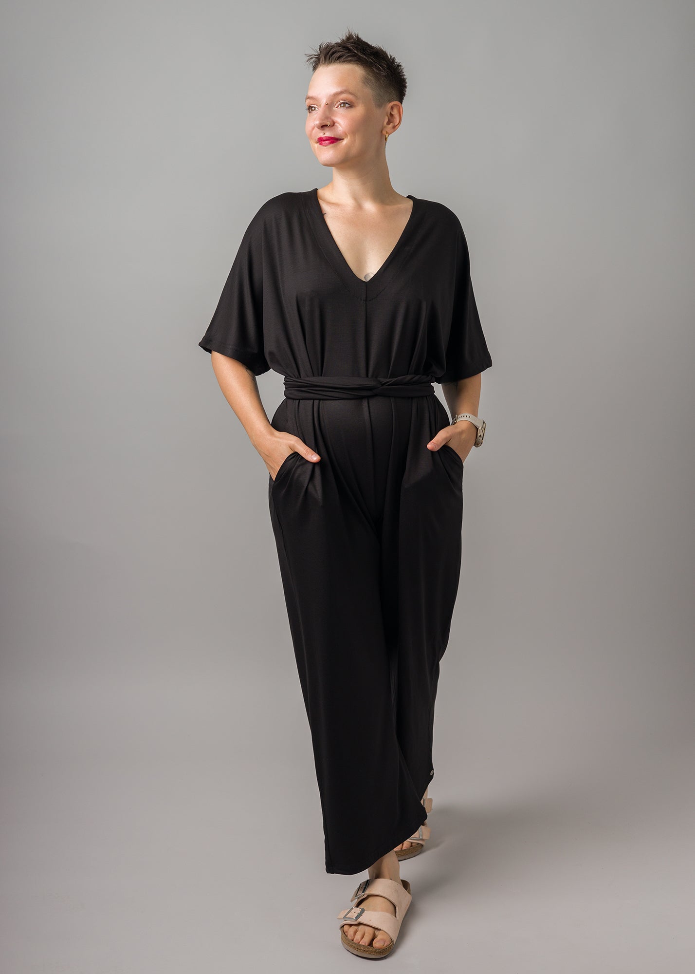 Melly trägt auf dem Foto 'Franz' Größe S, Tenceljersey schwarz