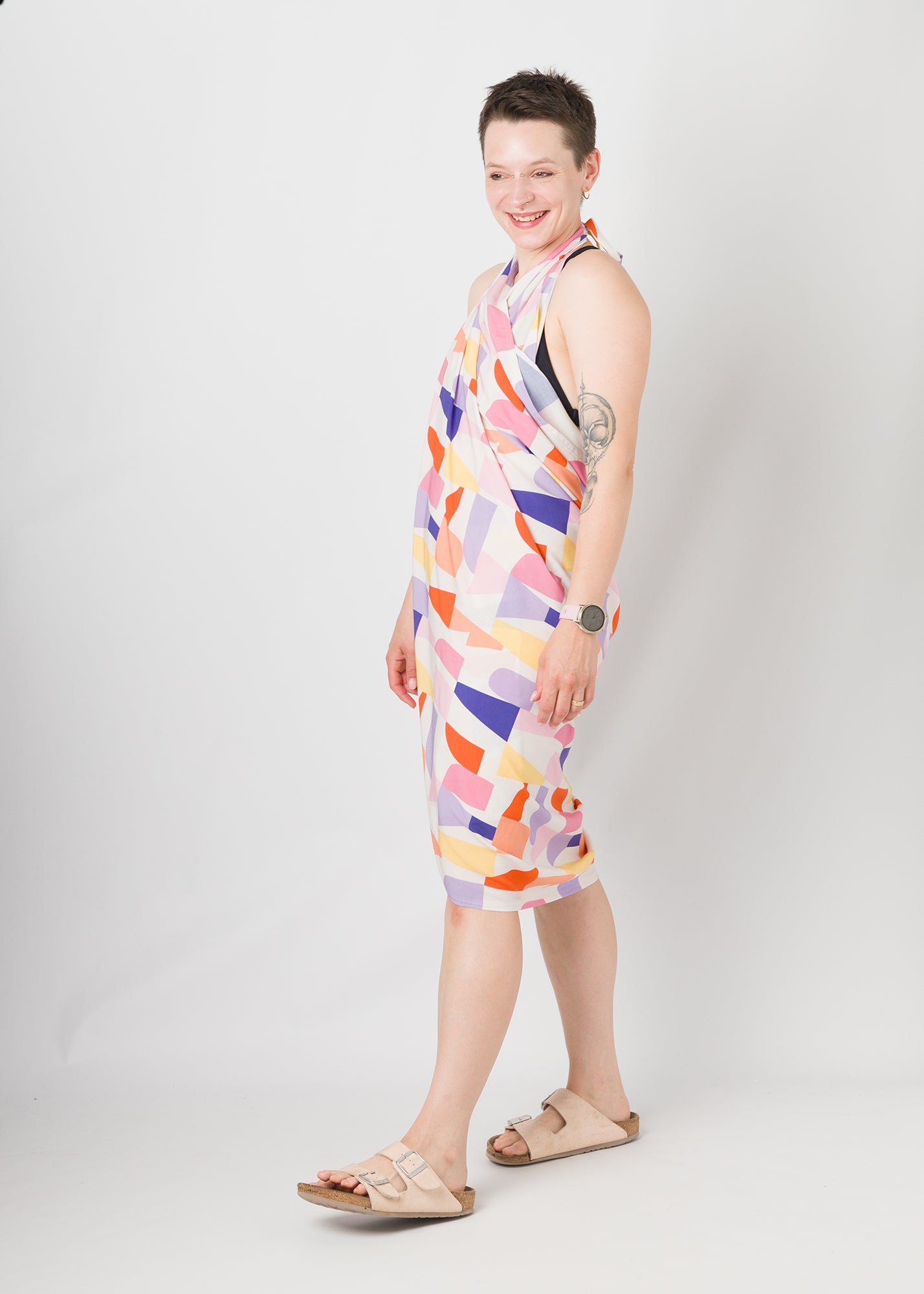 Melly trägt auf dem Foto 'Trudi' Größe 1, Muster nicht elastisch