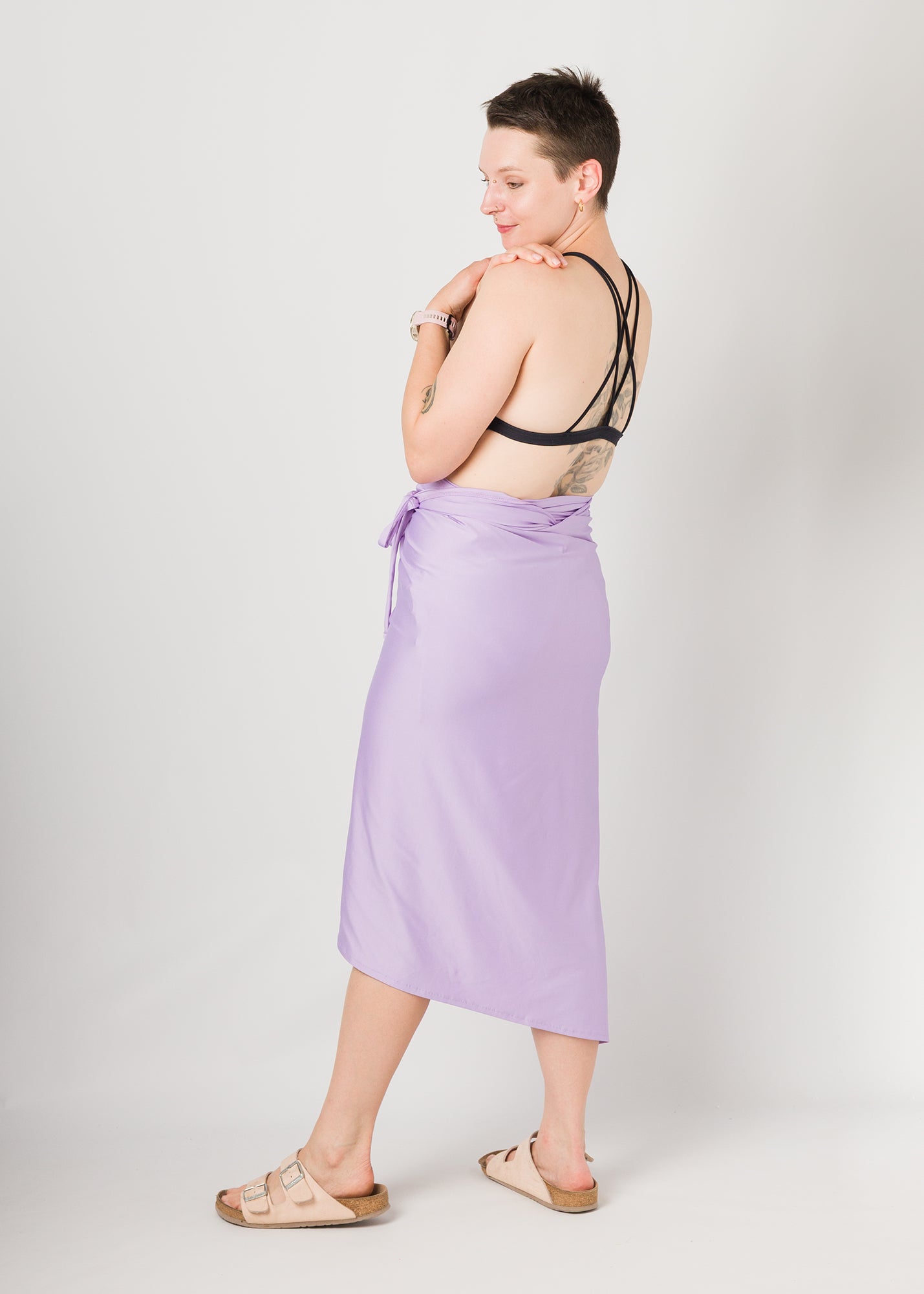 Melly trägt auf dem Foto 'Trudi' Größe 1, UV-Stoff/Activewear