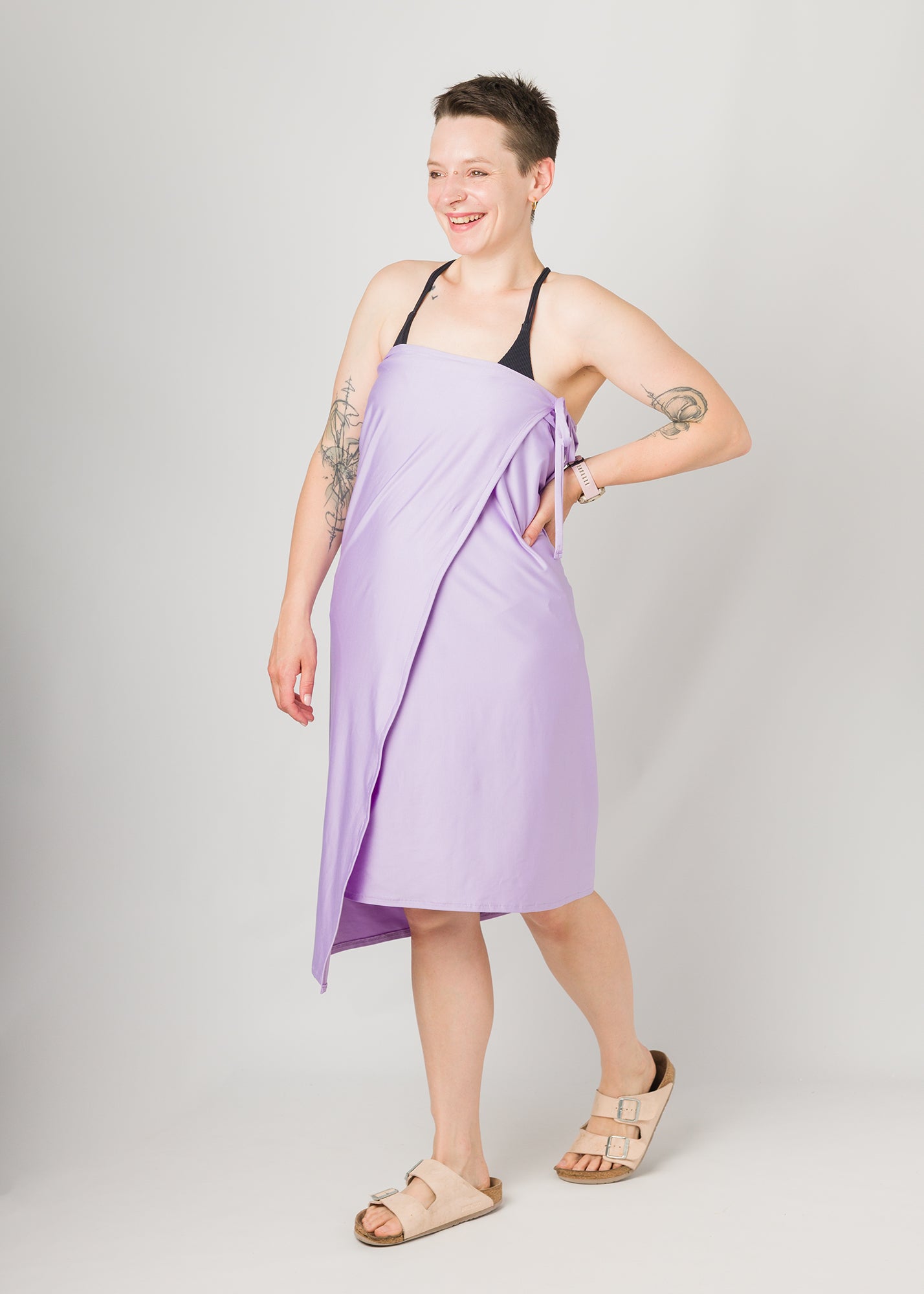 Melly trägt auf dem Foto 'Trudi' Größe 1, UV-Stoff/Activewear