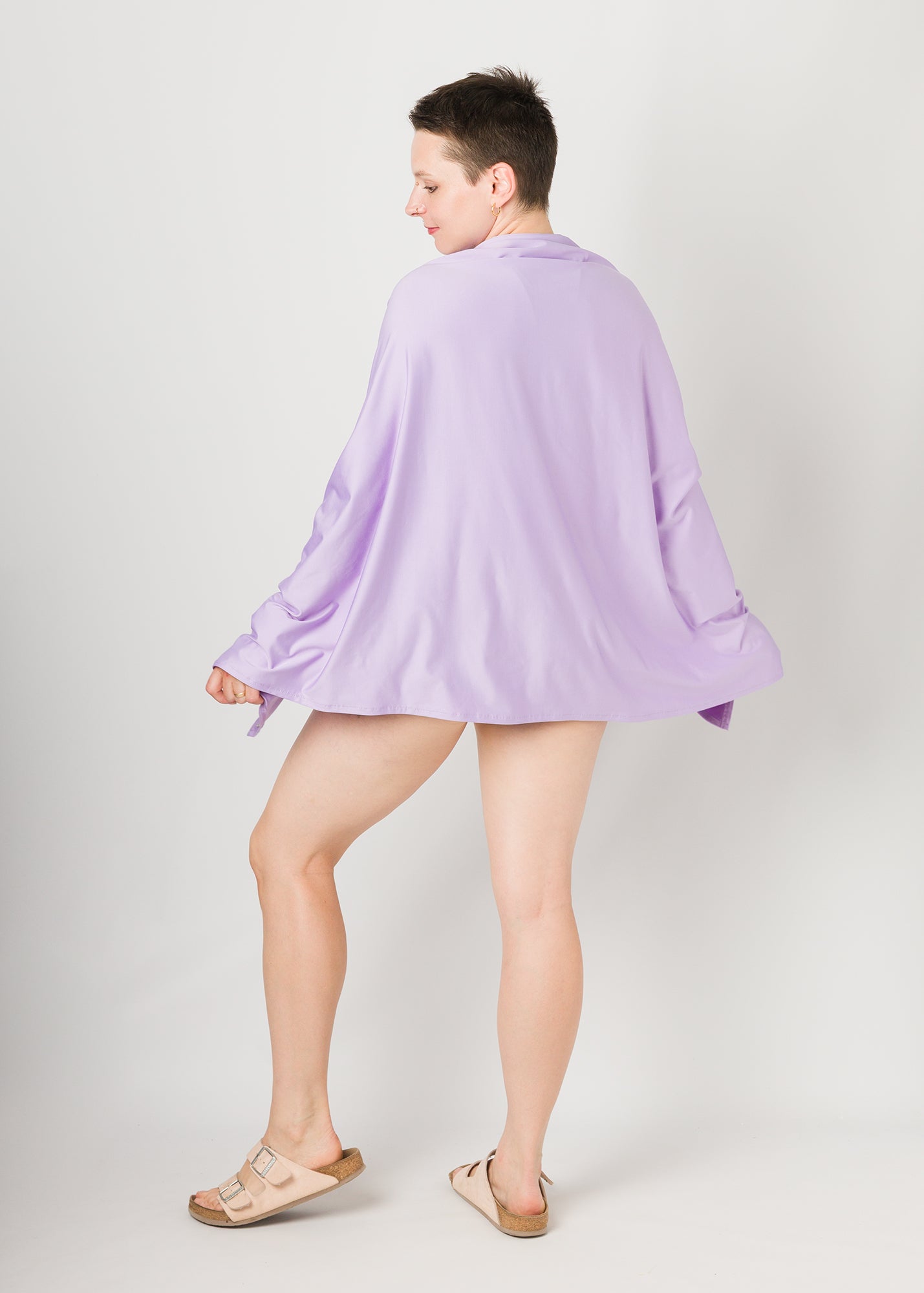 Melly trägt auf dem Foto 'Trudi' Größe 1, UV-Stoff/Activewear