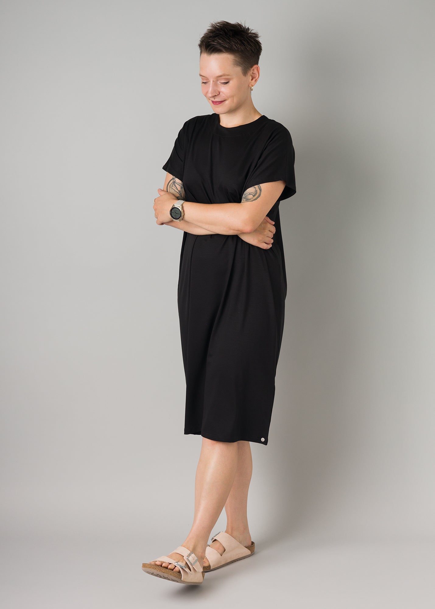 Melly trägt auf dem Foto 'Vivi' Größe S, Tenceljersey schwarz