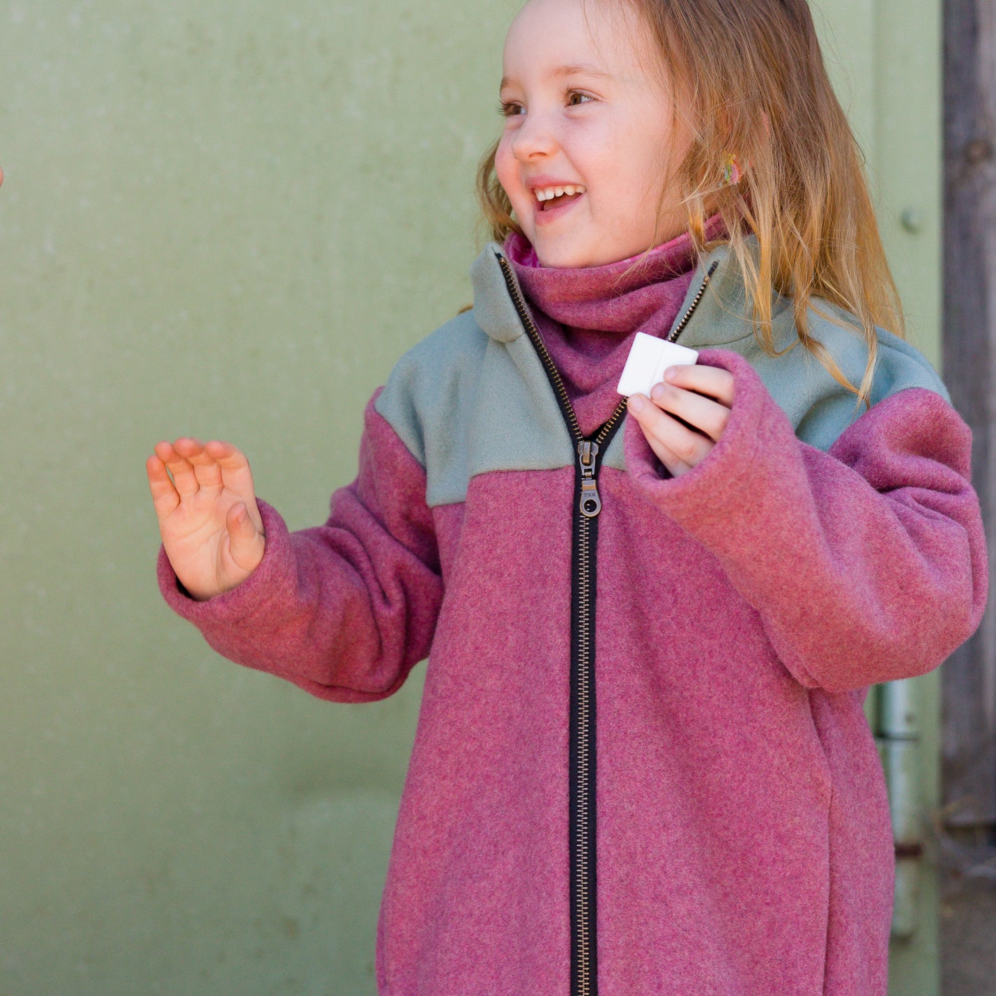 Zora | Lockere Kinder-Zipp-Jacke mit Taschen