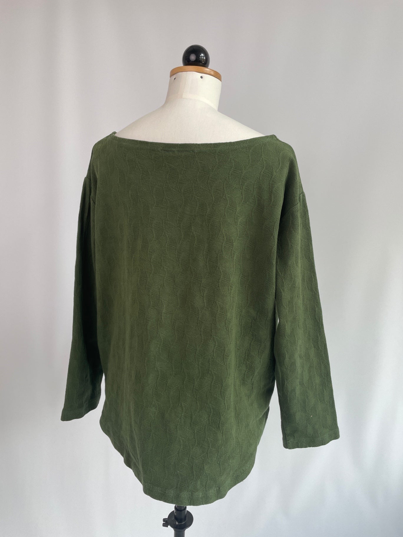Gerhart | Langärmliges lockeres Shirt | Blätter grün | Größe XL | Second Love