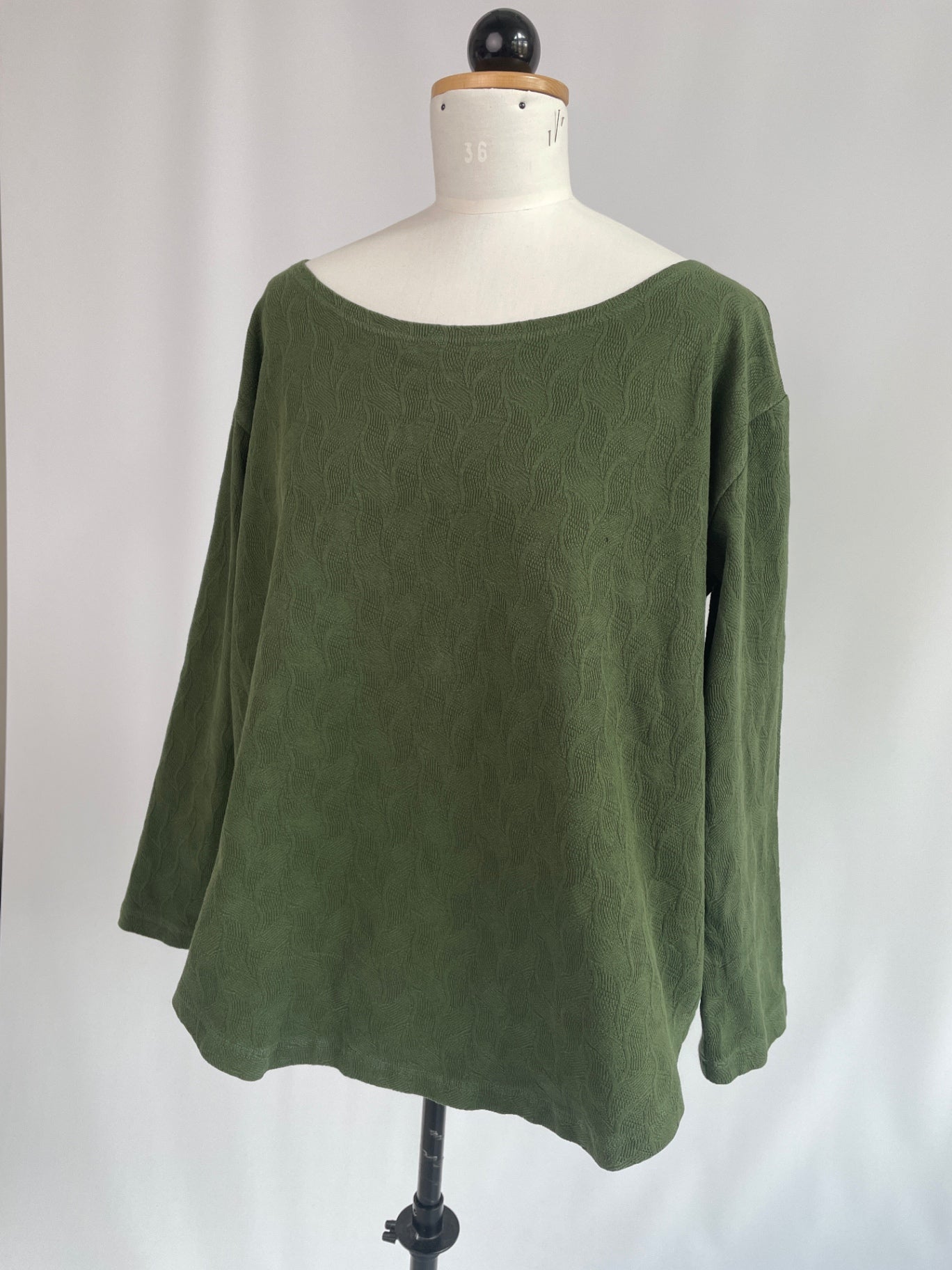 Gerhart | Langärmliges lockeres Shirt | Blätter grün | Größe XL | Second Love