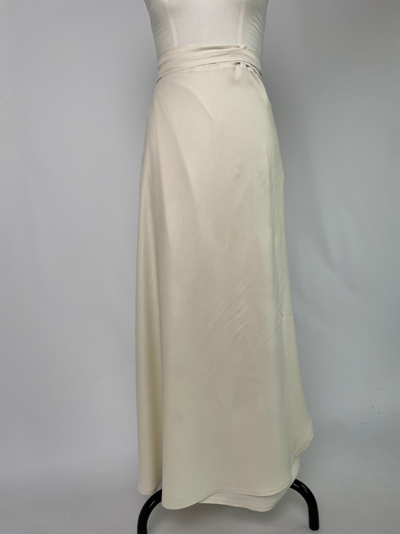 Wanda | Midi-Wickelrock | EcoVeroCrepe creme | Größe 4XL+25cm | Second Love