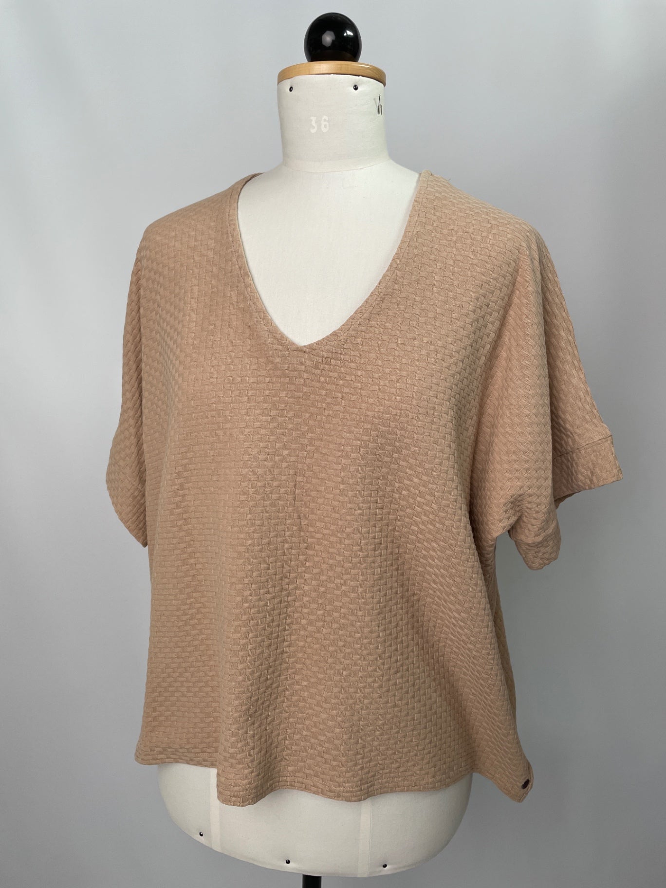 Ophelia | Oberteil mit V-Ausschnitt | Waffelstoff beige | Größe M | Second Love