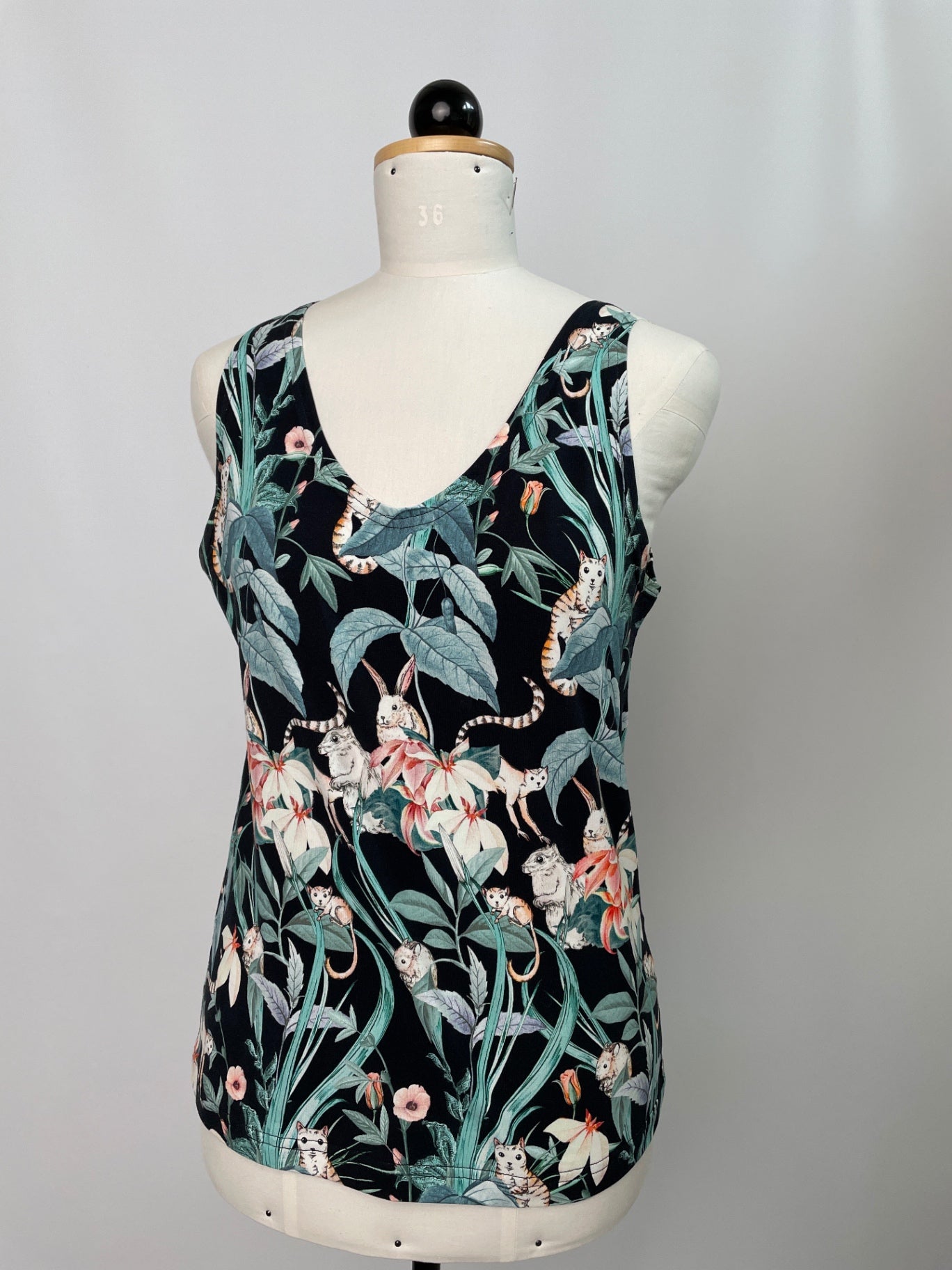 Tessa | Tanktop | Tropical | Größe M | Second Love