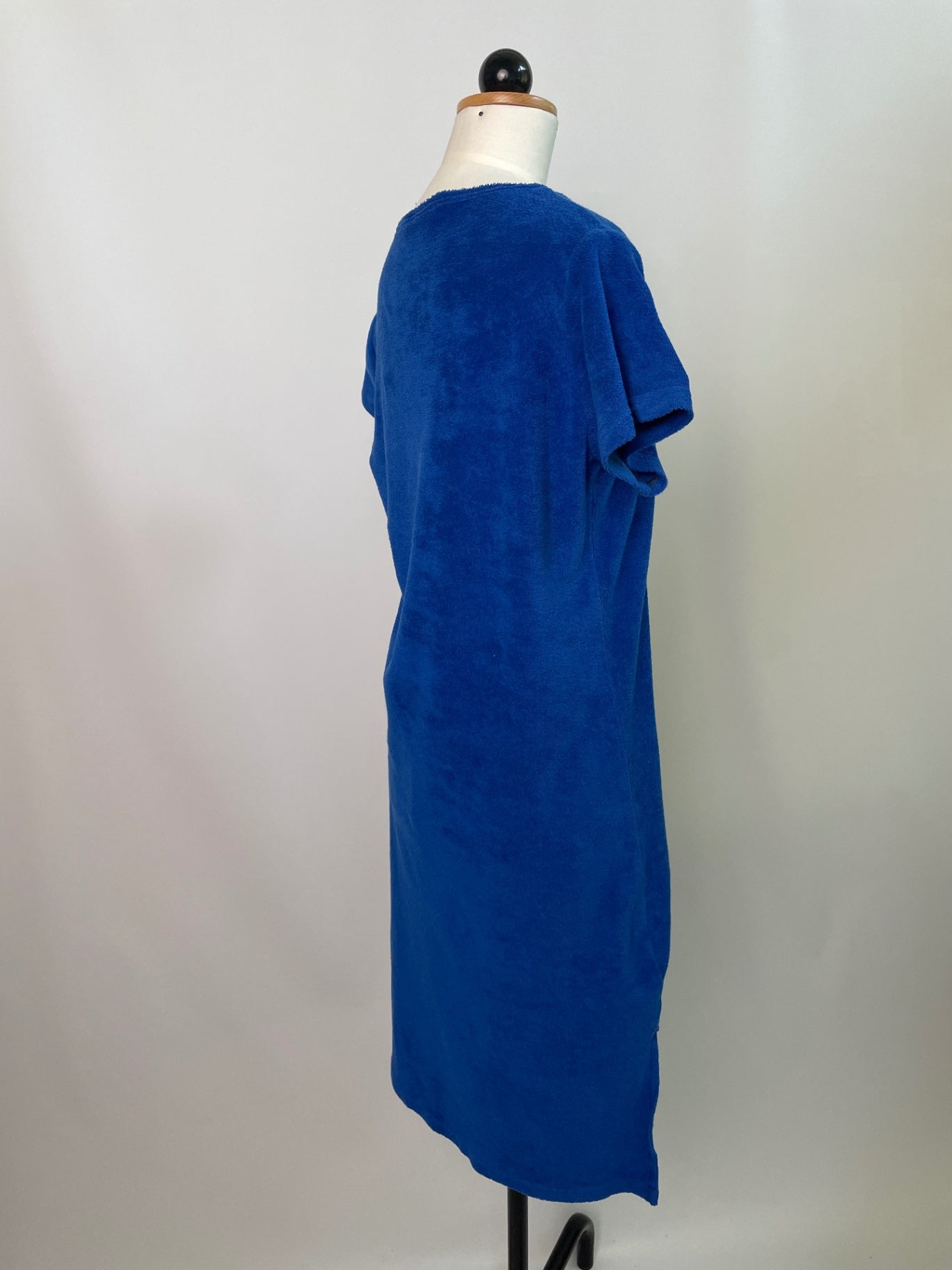 Kurzärmliges Schlauchkleid | Frottee | Größe: M  | Farbe: royalblau |  - 10 cm | Second Love