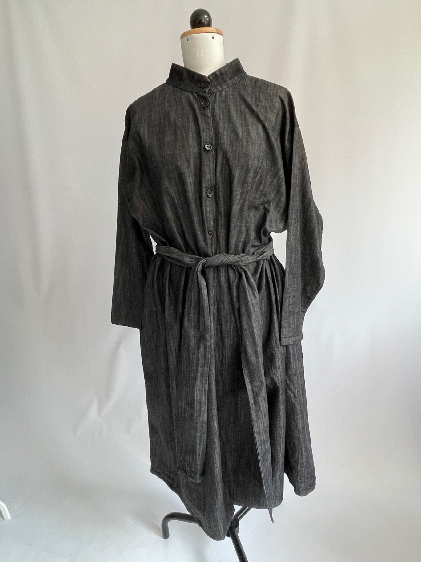 Brianna | Langärmliges Blusenkleid | Größe: 4XL | Farbe: Schwarz Raw Jeans | mit Taschen | Second Love