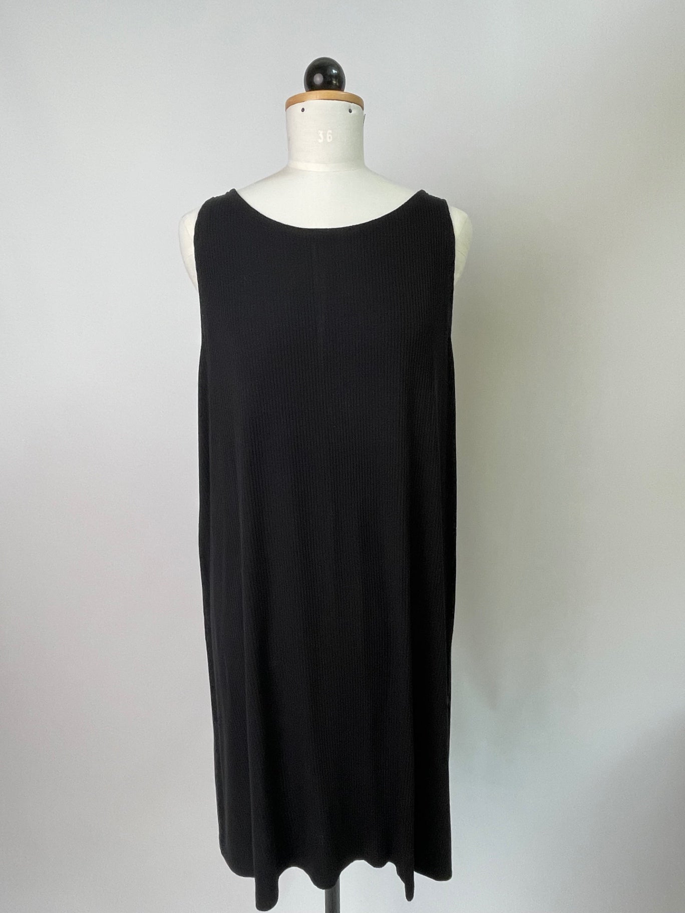 Adam | Ärmelloses A-Linienkleid hoher Ausschnitt  | Rippjersey schwarz | Größe XXXL | Second Love