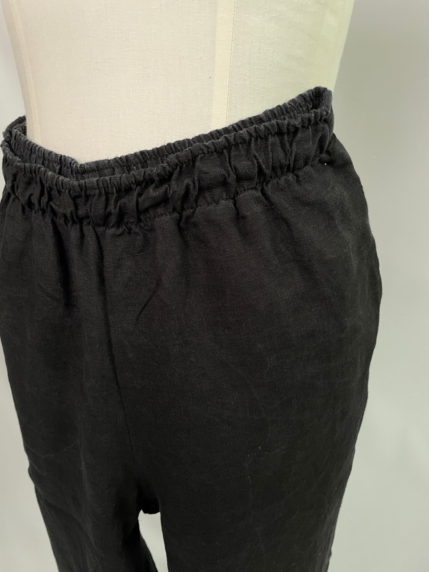 Karo | Karottenhose | Leinen gewebt schwarz | Größe S | Second Love