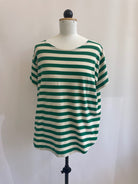 Gerhart | Kurzarmshirt mit Rundung | Streifen grün | Größe XL | Second Love