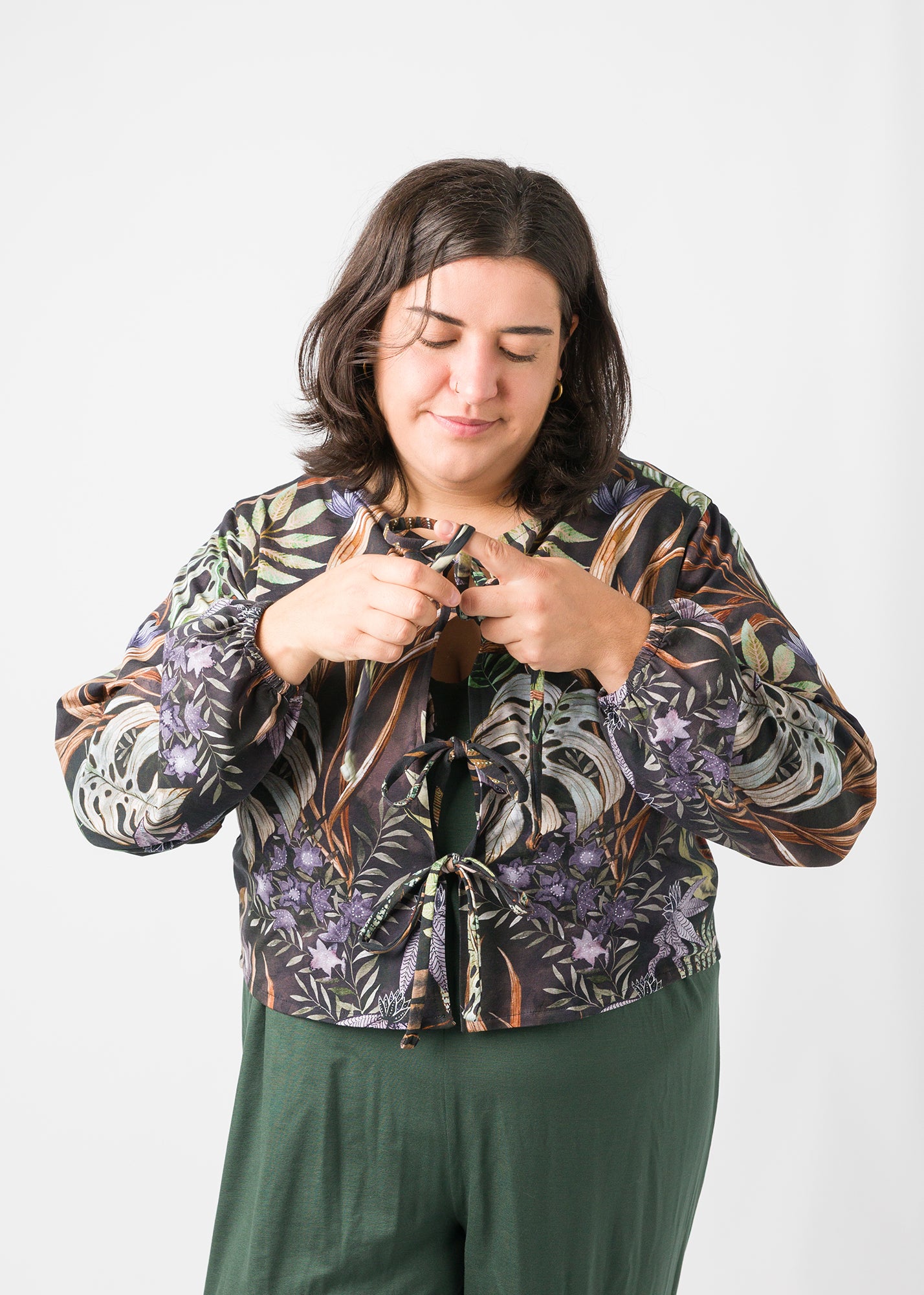 Flores trägt auf dem Foto 'Bella' Größe XL, Muster elastisch 'Plantlover'