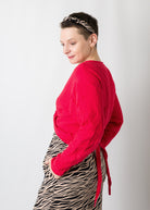 Melly trägt auf dem Foto Größe 1, Musselin