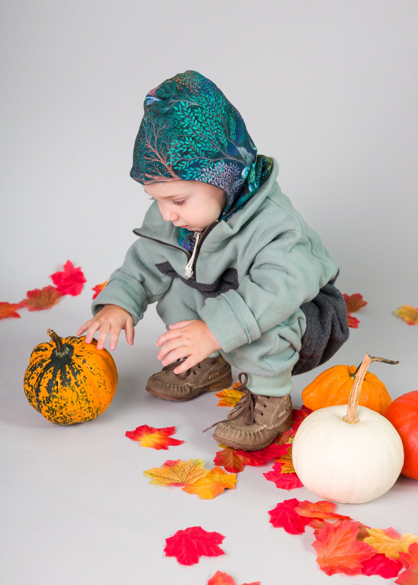 Mads ist auf dem Foto 13 Monate alt und trägt Größe 86/92, Paulchen Fleece